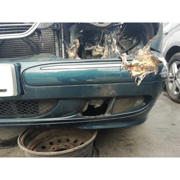 mercedes-benz clase e (w210) berlina del año 2000