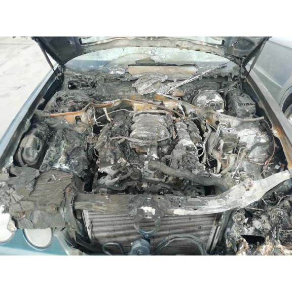 mercedes-benz clase e (w210) berlina del año 2000