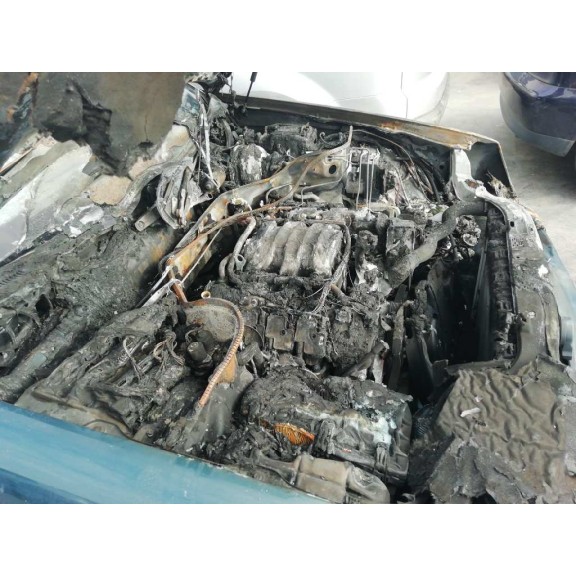 mercedes-benz clase e (w210) berlina del año 2000