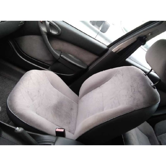 citroën xsara berlina del año 2004