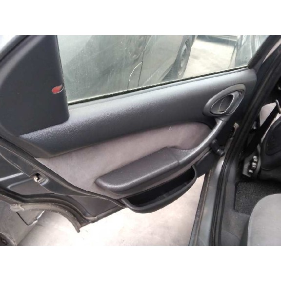 citroën xsara berlina del año 2004