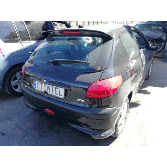 peugeot 206 berlina del año 2002