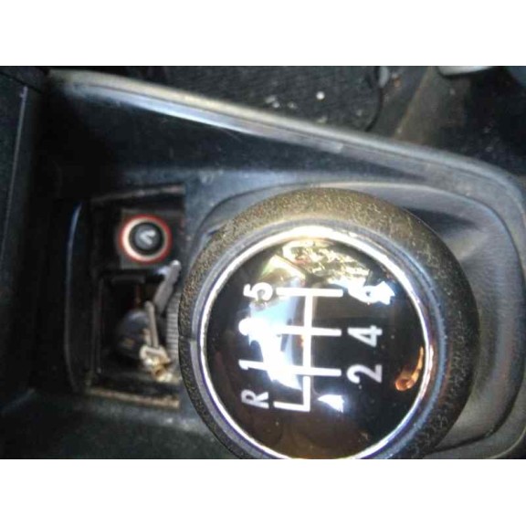 volkswagen golf iv berlina (1j1) del año 2001