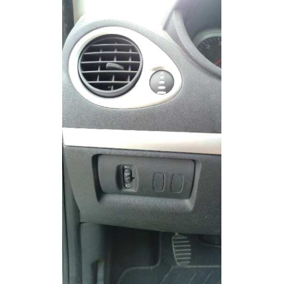 renault clio iii del año 2011