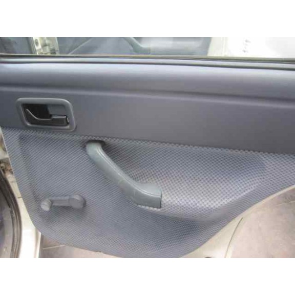 ford escort berlina del año 1992