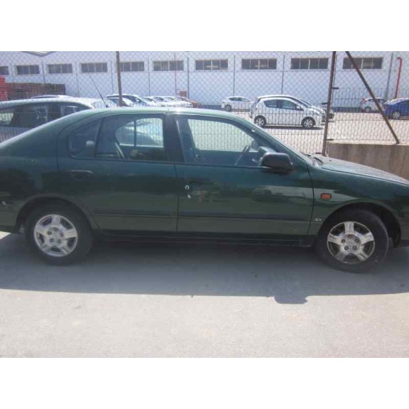 nissan primera berlina (p11) del año 1997