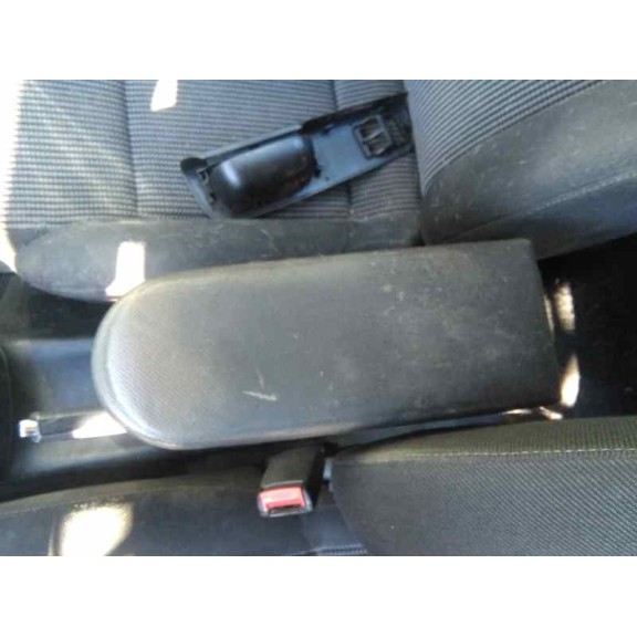 volkswagen golf iv berlina (1j1) del año 2001