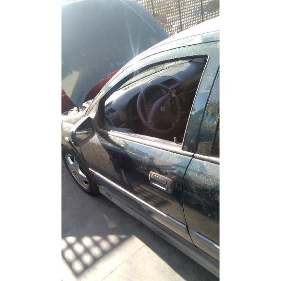 opel astra g berlina del año 1999