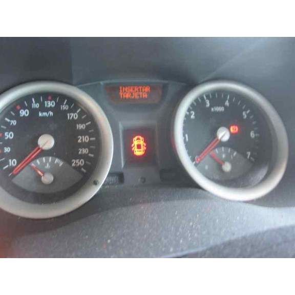 renault megane ii classic berlina del año 2004