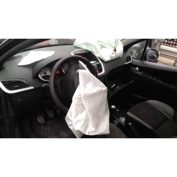 peugeot 207 del año 2007