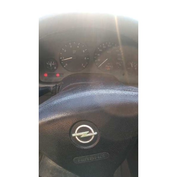 opel astra g berlina del año 1999