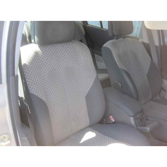 renault megane ii classic berlina del año 2004