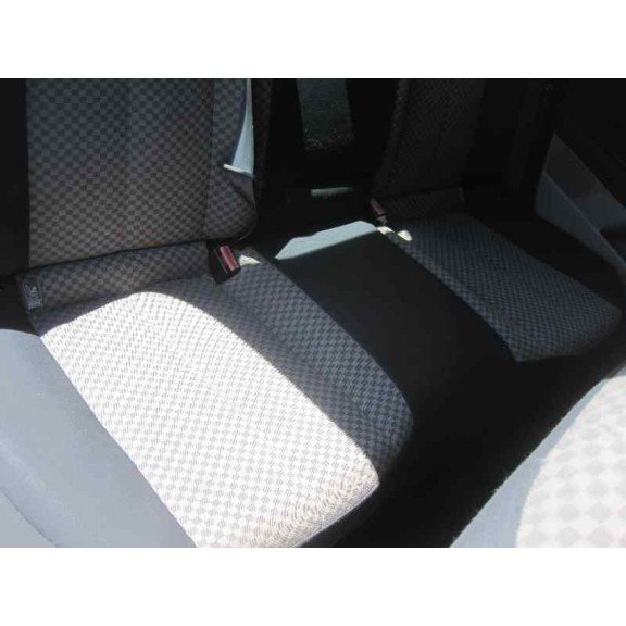 renault megane ii classic berlina del año 2004