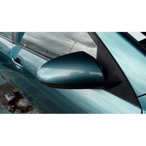 nissan primera berlina (p12) del año 2002