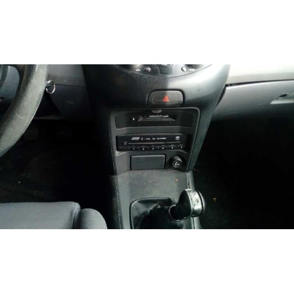 nissan primera berlina (p12) del año 2002