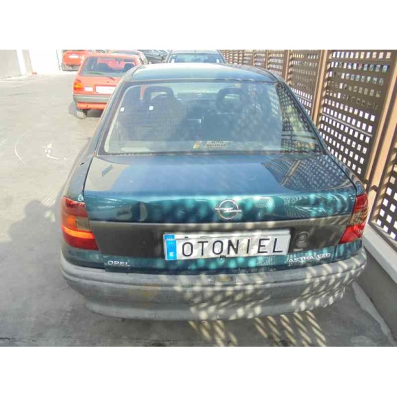 opel astra f berlina del año 1995