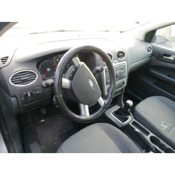 ford focus berlina (cap) del año 2005