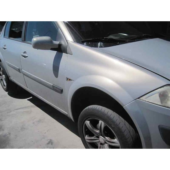 renault megane ii classic berlina del año 2004