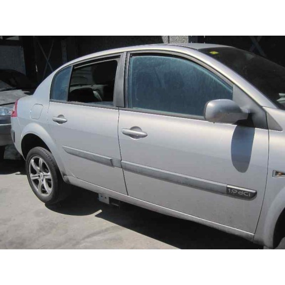 renault megane ii classic berlina del año 2004