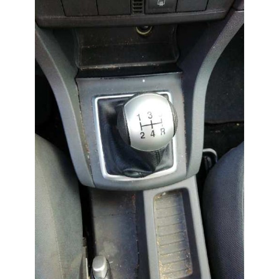 ford focus berlina (cap) del año 2005