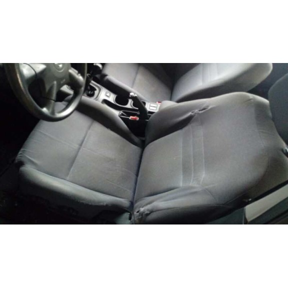 nissan primera berlina (p12) del año 2002