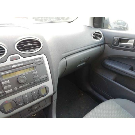 ford focus berlina (cap) del año 2005