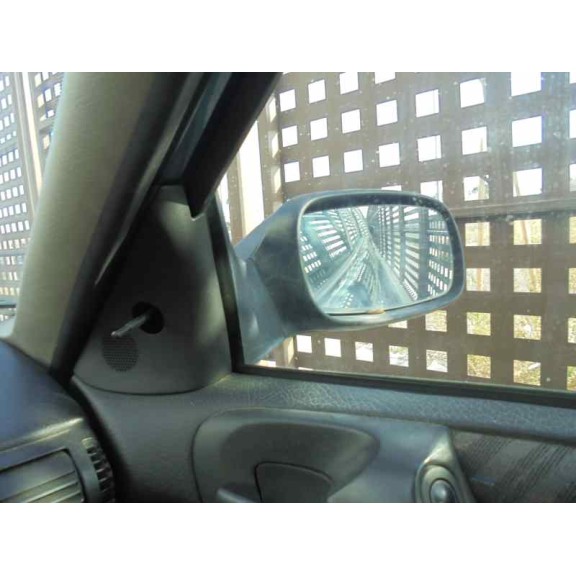 opel astra f berlina del año 1995