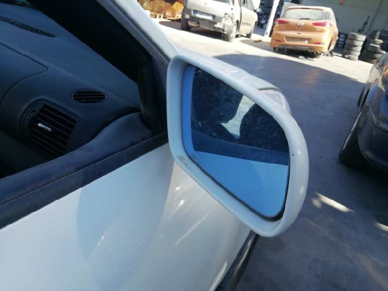 Recambio de retrovisor derecho para audi a3 (8l) 1.6 referencia OEM IAM 8L1858532HF BLANCO 5 PINS