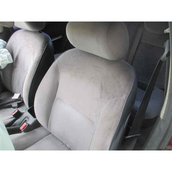 citroën xsara berlina del año 2002