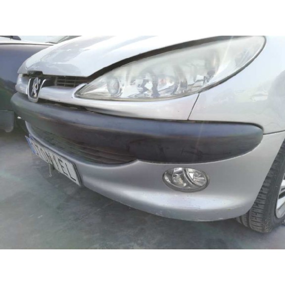 peugeot 206 berlina del año 2004