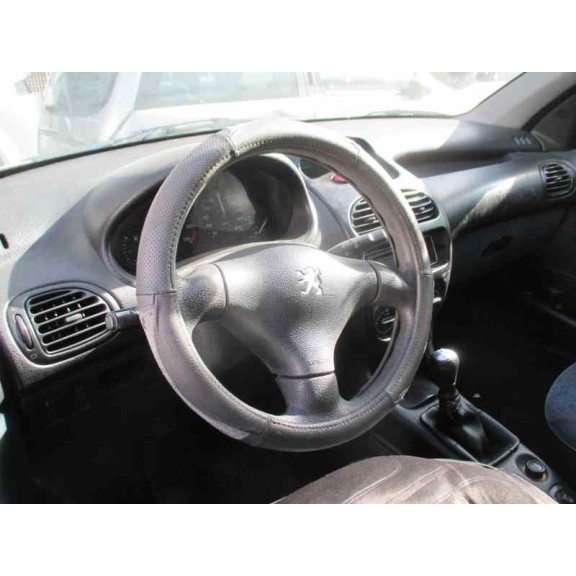 peugeot 206 berlina del año 1999