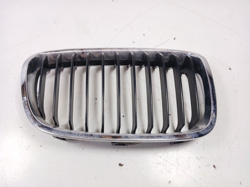 Recambio de rejilla delantera para bmw 1 (f20) 118 d referencia OEM IAM 7239022  