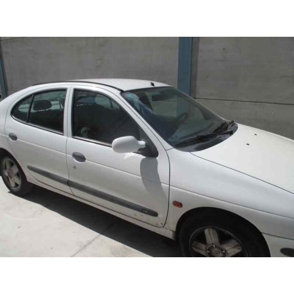 renault megane i fase 2 berlina (ba0) del año 2000