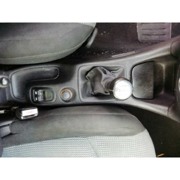 peugeot 206 berlina del año 2004