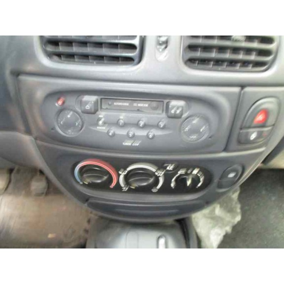 renault megane i fase 2 berlina (ba0) del año 2000