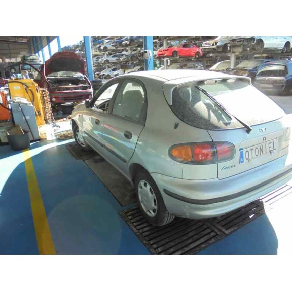 daewoo lanos del año 2001