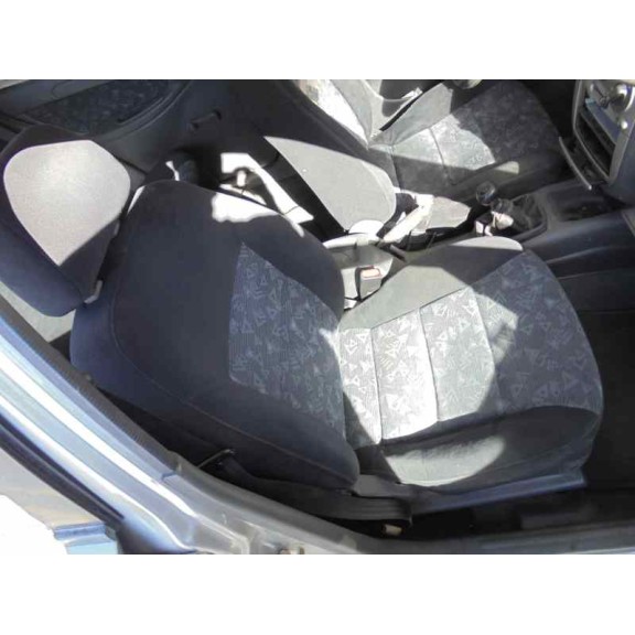 daewoo lanos del año 2001