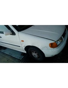 volkswagen polo berlina (6n1) del año 1995 2