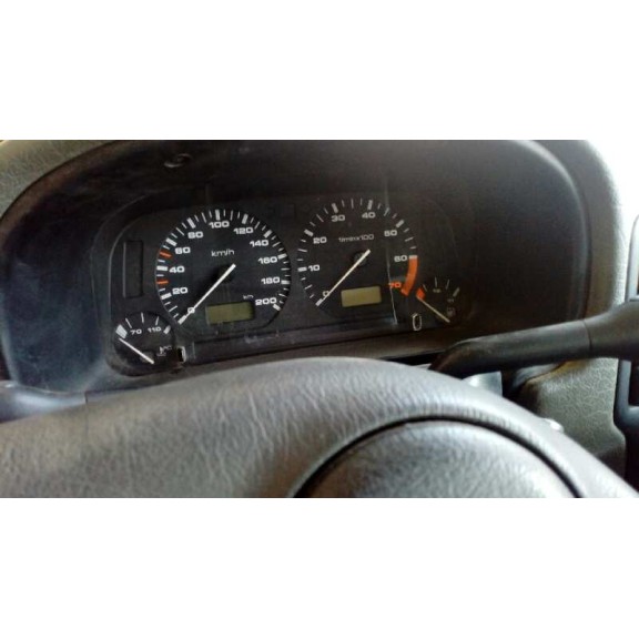 volkswagen polo berlina (6n1) del año 1995