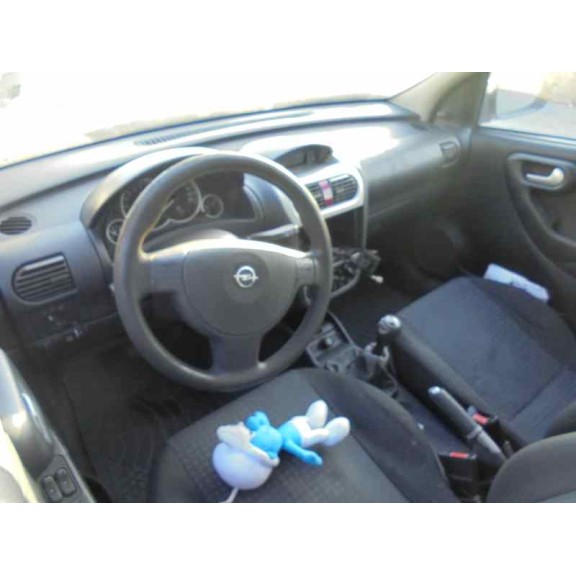 opel corsa c del año 2004