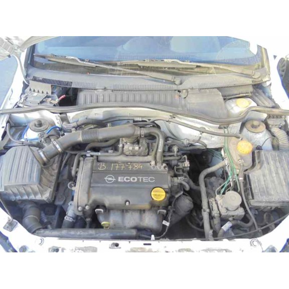 opel corsa c del año 2004