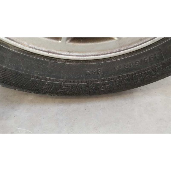 mitsubishi carisma berlina 5 (da0) del año 2003