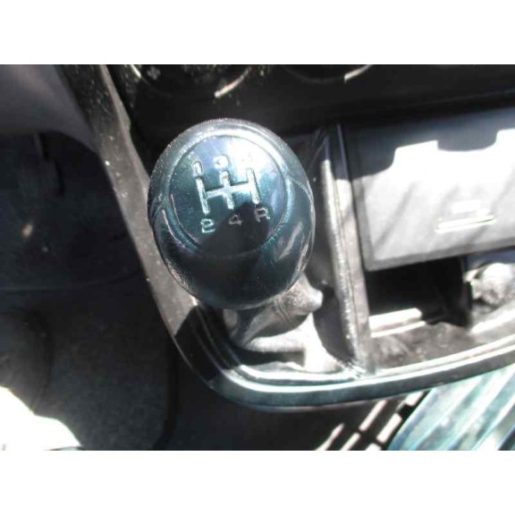 kia carnival ii del año 2002