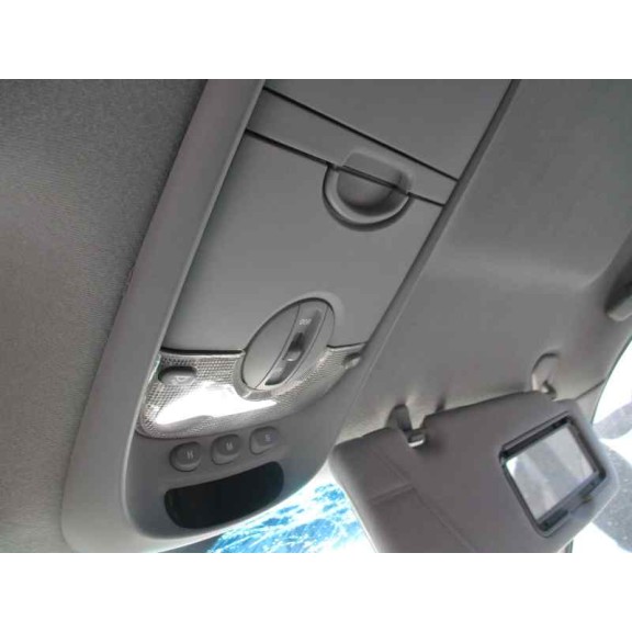 kia carnival ii del año 2002