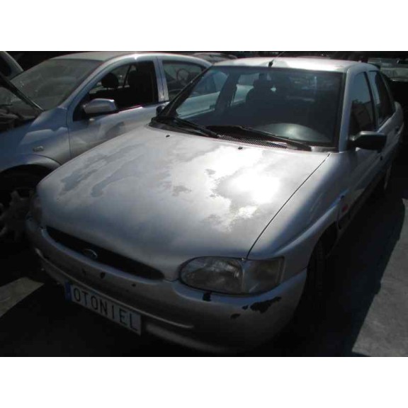 ford escort berlina del año 1998