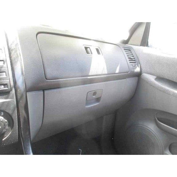 kia carnival ii del año 2002