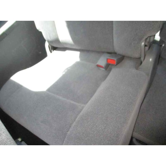 kia carnival ii del año 2002