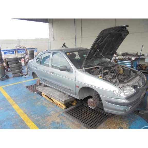 renault megane i berlina hatchback (ba0) del año 1997