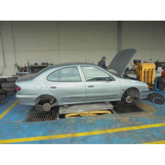 renault megane i berlina hatchback (ba0) del año 1997