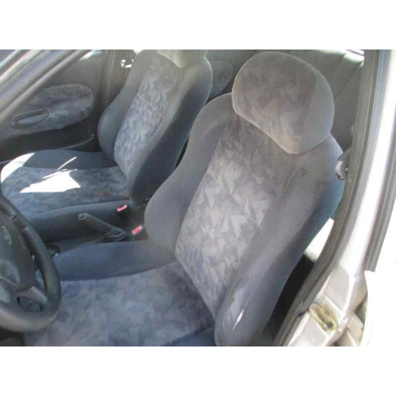 ford escort berlina del año 1998